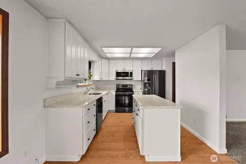 Kitchen - 15612 63rd Street Ct E, Sumner, WA 98390 photo 1 of 5
