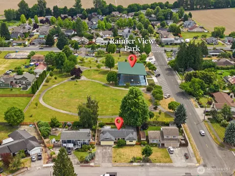 View/Area - 15612 63rd Street Ct E, Sumner, WA 98390 photo 2 of 5
