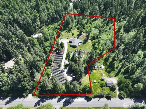 6545 Cultus Bay Rd, Clinton, WA 98236