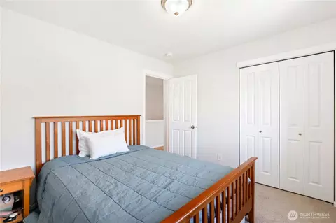 Bedroom - 1001 Van Ogle Ln NW, Orting, WA 98360 photo 6 of 6