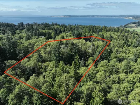 0 Leroy Cir, Clinton, WA 98236
