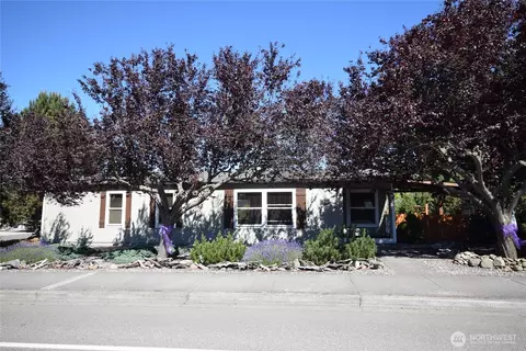 612 N Seventh Ave, Sequim, WA 98382