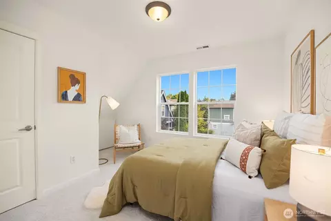 Bedroom - 3322 239th St SE, Bothell, WA 98021 photo 1 of 4