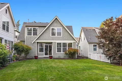 Exterior - 3322 239th St SE, Bothell, WA 98021 photo 4 of 13