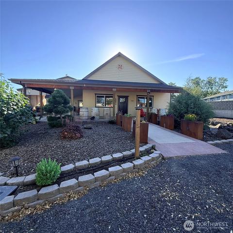 209 S B St, Prescott, WA 99348