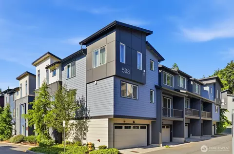 508 237th St SE #B, Bothell, WA 98021