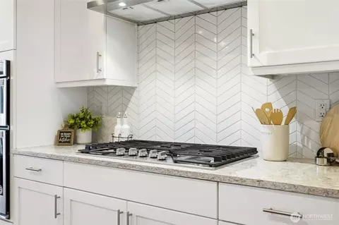 Kitchen - 508 237th St SE #B, Bothell, WA 98021 photo 6 of 7
