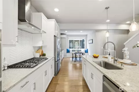 Kitchen - 508 237th St SE #B, Bothell, WA 98021 photo 3 of 7