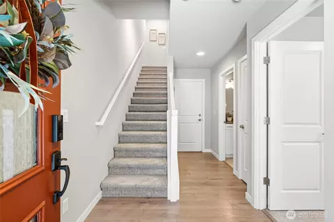 Entry Way - 508 237th St SE #B, Bothell, WA 98021 photo 1 of 4