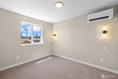 Bedroom - 2526 State St #B, Everett, WA 98201 photo 3 of 3
