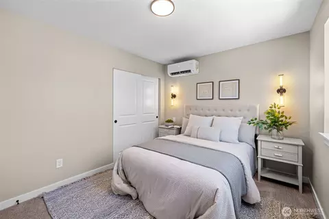 Bedroom - 2526 State St #B, Everett, WA 98201 photo 2 of 3