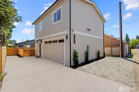 Exterior - 2526 State St #B, Everett, WA 98201 photo 7 of 7
