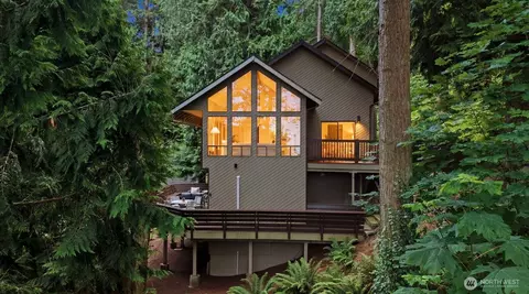 16216 N Meadowdale Rd, Edmonds, WA 98026