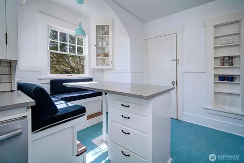 Kitchen - 511 N 76th St, Seattle, WA 98103 photo 4 of 5