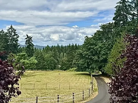 3312 17th St NW, Gig Harbor, WA 98335
