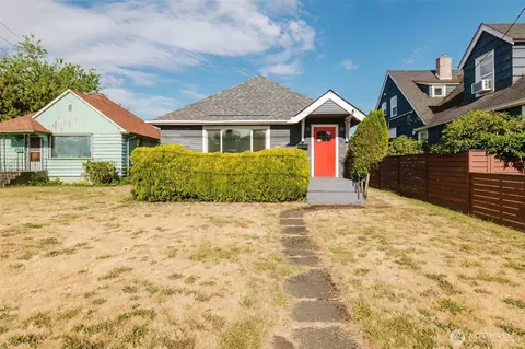 1108 Warren Ave, Bremerton, WA 98337