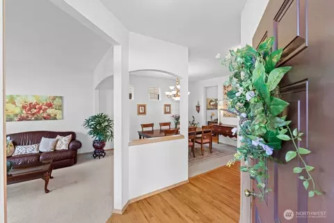 Entry Way - 4529 115th Pl SE, Everett, WA 98208 photo 2 of 5