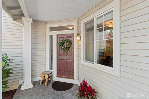 Entry Way - 4529 115th Pl SE, Everett, WA 98208 photo 1 of 5