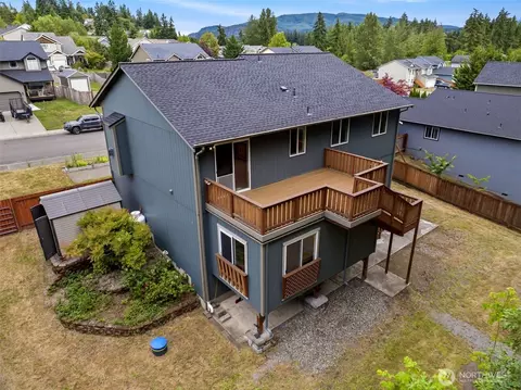 771 Carriage Ct, Eatonville, WA 98328