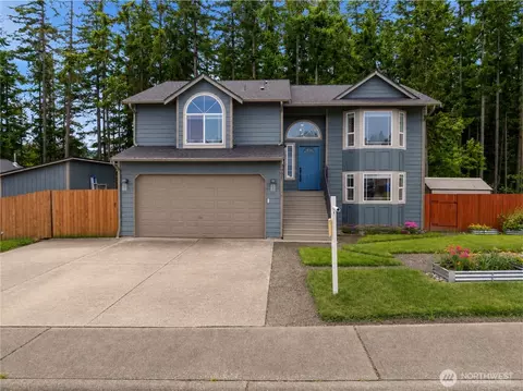 771 Carriage Ct, Eatonville, WA 98328