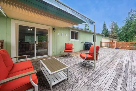 Exterior - 13318 47th Ave SE, Mill Creek, WA 98012 photo 2 of 7