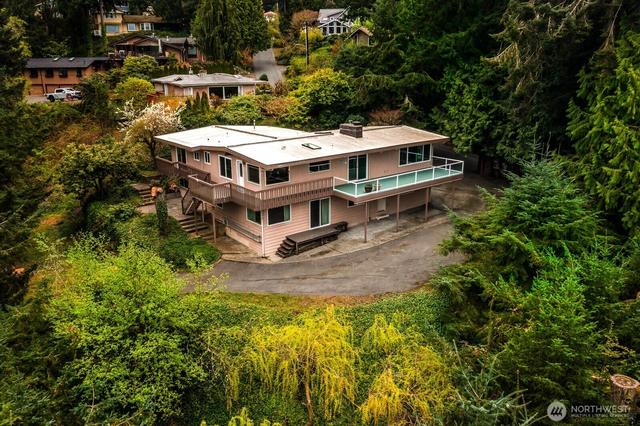 7413 Soundview Dr, Edmonds, WA 98026
