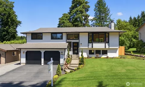 19624 62nd Ave NE, Kenmore, WA 98028