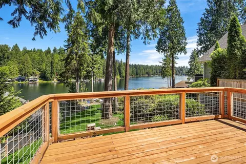 315 NW Lake Roesiger Rd, Snohomish, WA 98290