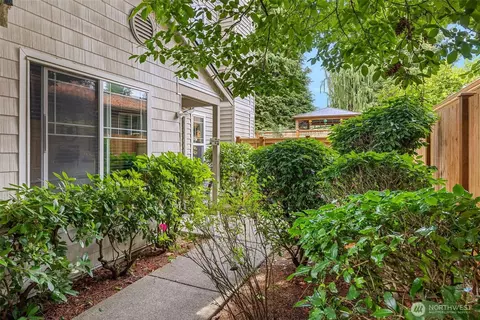 Exterior - 2009 196th St SE #E104, Bothell, WA 98012 photo 10 of 11