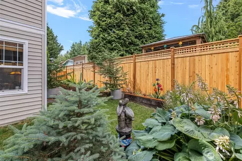 Exterior - 2009 196th St SE #E104, Bothell, WA 98012 photo 4 of 11