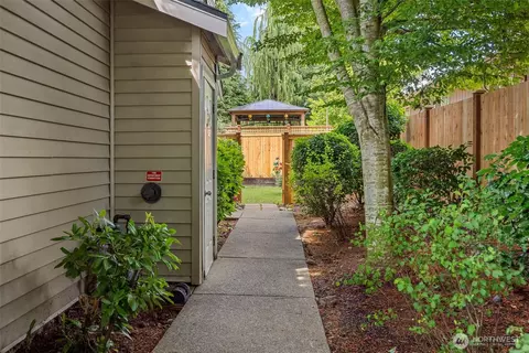 Exterior - 2009 196th St SE #E104, Bothell, WA 98012 photo 11 of 11