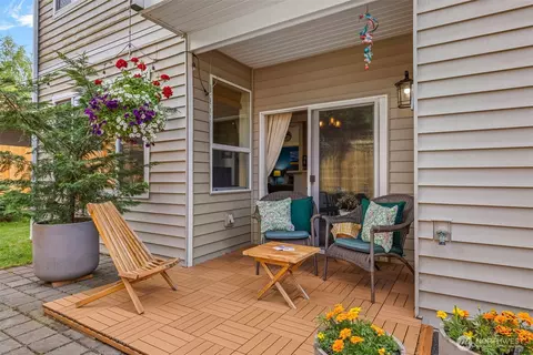 Exterior - 2009 196th St SE #E104, Bothell, WA 98012 photo 5 of 11
