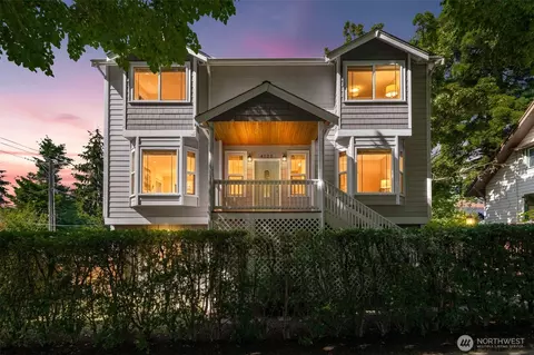 4122 SW Walker St, Seattle, WA 98116