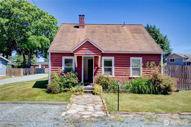702 N Skagit St, Burlington, WA 98233