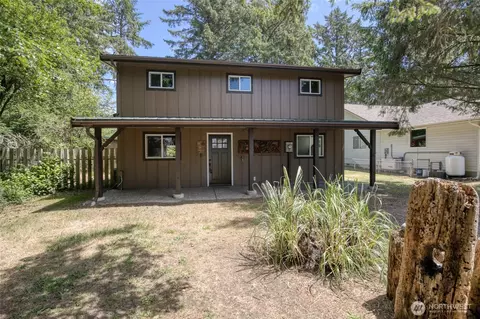 130 Octopus Ave NE, Ocean Shores, WA 98569