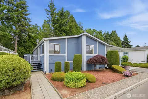 1427 100th St SW #8, Everett, WA 98204