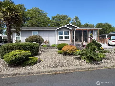 51 Meander Way, Aberdeen, WA 98520