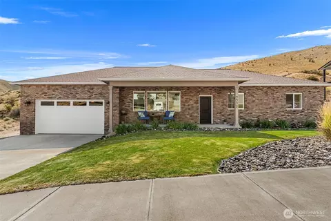 9973 Saska Way, Entiat, WA 98822