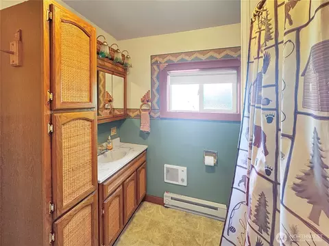 111 S 1st St, Thorp, WA 98946 photo 13