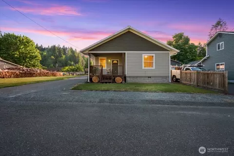 406 Long St, Wilkeson, WA 98396