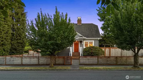 Exterior - 1920 16th St, Everett, WA 98201 photo 4 of 10