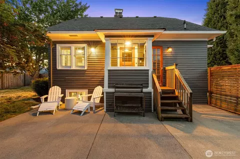 Exterior - 1920 16th St, Everett, WA 98201 photo 3 of 10