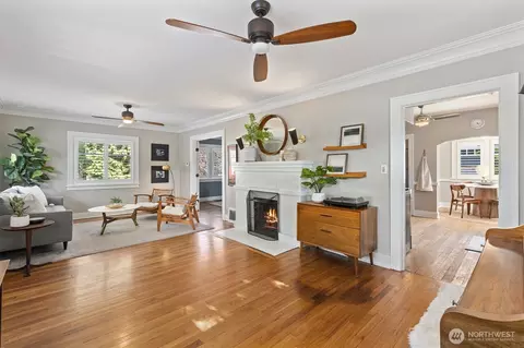 Living - 1920 16th St, Everett, WA 98201 photo 3 of 3
