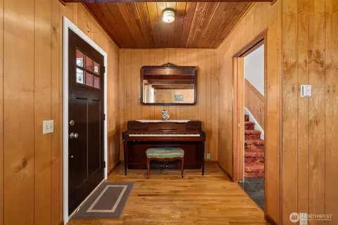 Entry Way - 21016 E 26th Ave, Spanaway, WA 98387 photo 1 of 3