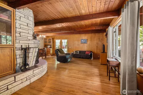 Living - 21016 E 26th Ave, Spanaway, WA 98387 photo 1 of 4