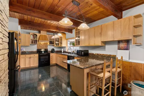 Kitchen - 21016 E 26th Ave, Spanaway, WA 98387 photo 1 of 2