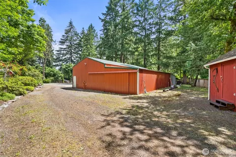 Exterior - 21016 E 26th Ave, Spanaway, WA 98387 photo 14 of 17