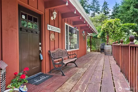 Exterior - 21016 E 26th Ave, Spanaway, WA 98387 photo 3 of 17