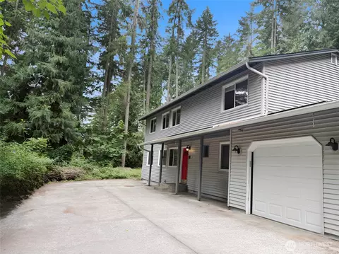 24404 SE Mirrormont Blvd, Issaquah, WA 98027