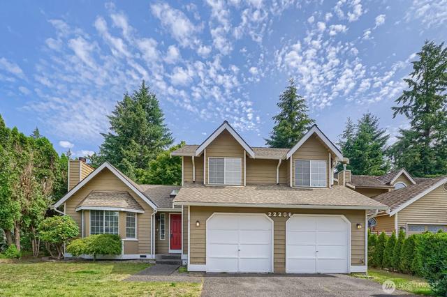 22206 SE 250th St, Maple Valley, WA 98038